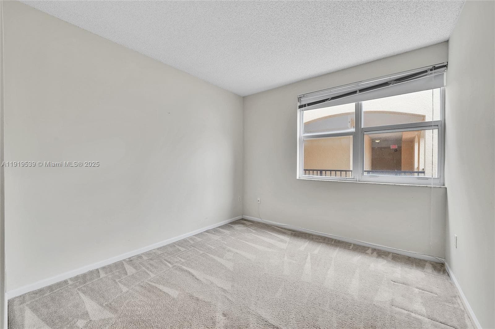 Porto Bellagio · #3612 in Sunny Isles Beach - Photo 21