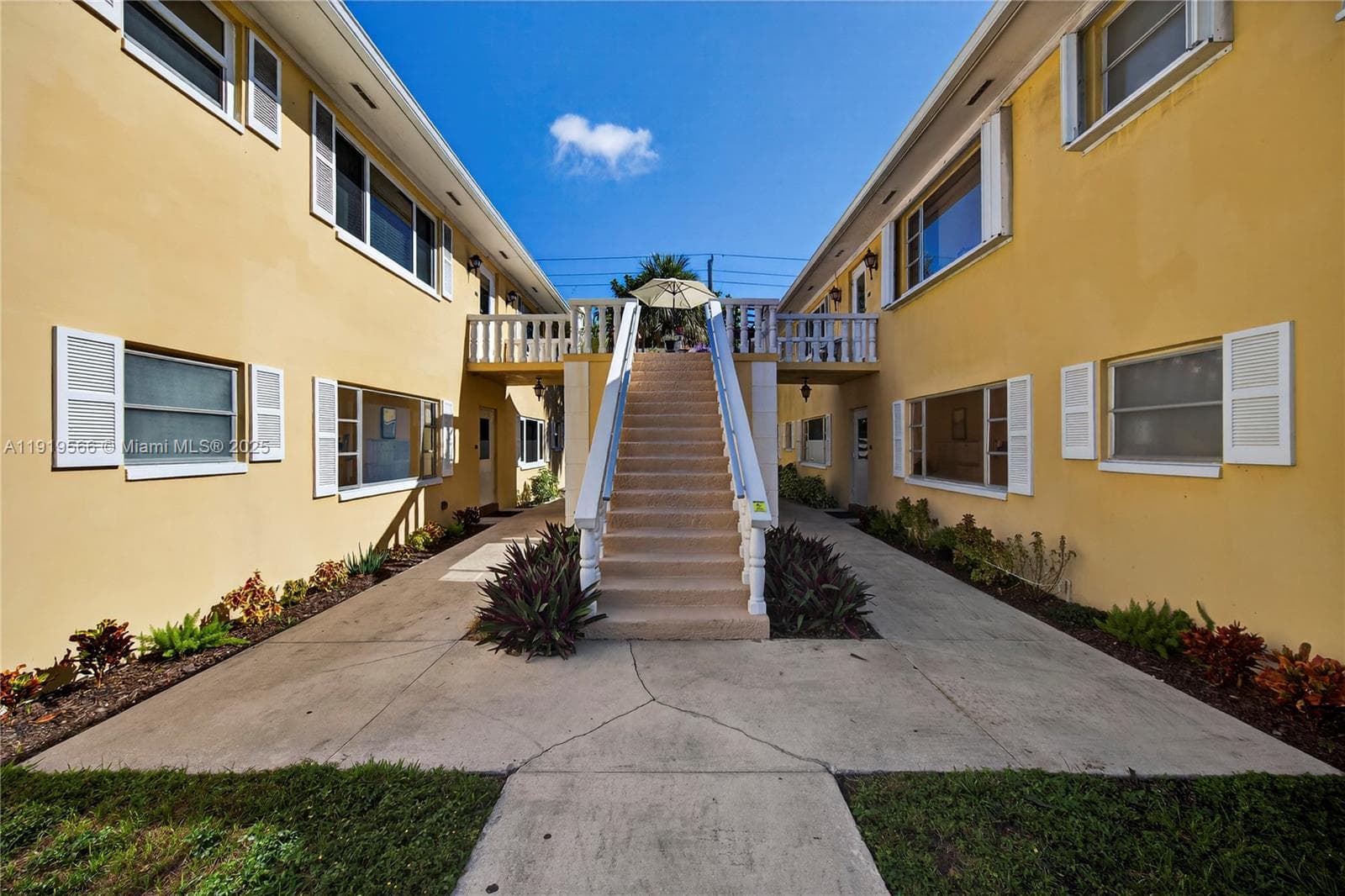 Imperial Point Gardens · #725 in Fort Lauderdale - Photo 13