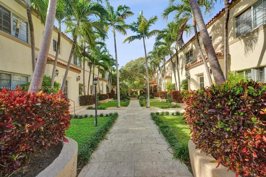Harriet Court Condo · #2C in Miami Beach - Photo 25