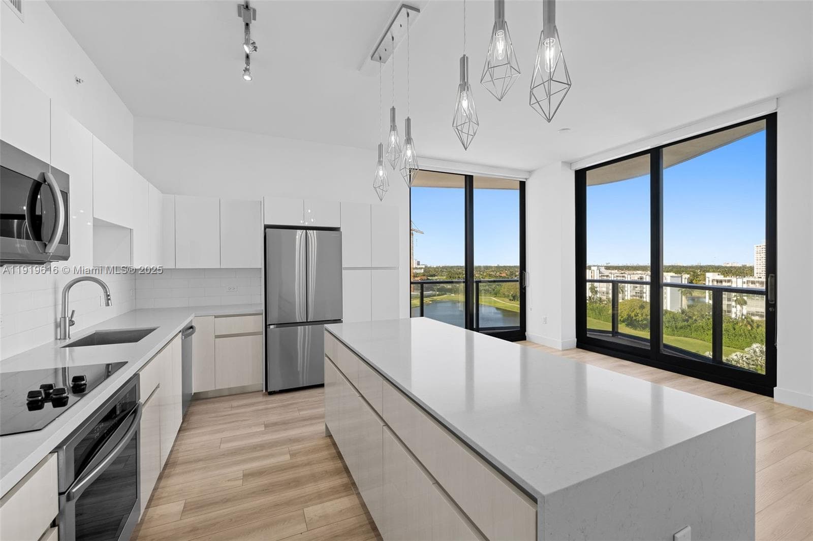 Mondrian Residences · #901 in Hallandale Beach - Photo 28