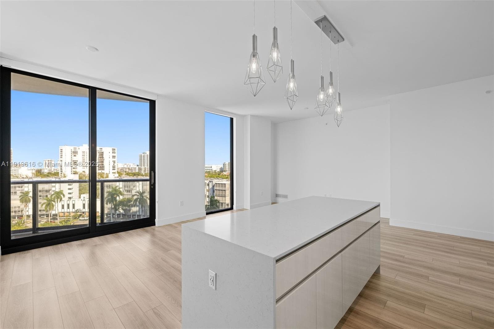 Mondrian Residences · #901 in Hallandale Beach - Photo 33