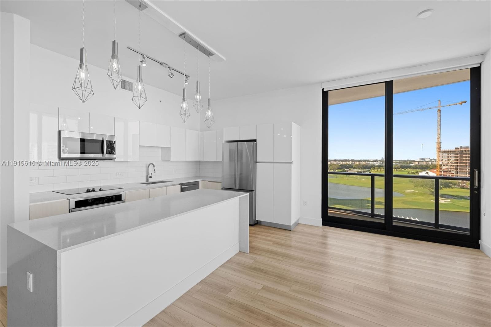 Mondrian Residences · #901 in Hallandale Beach - Photo 31