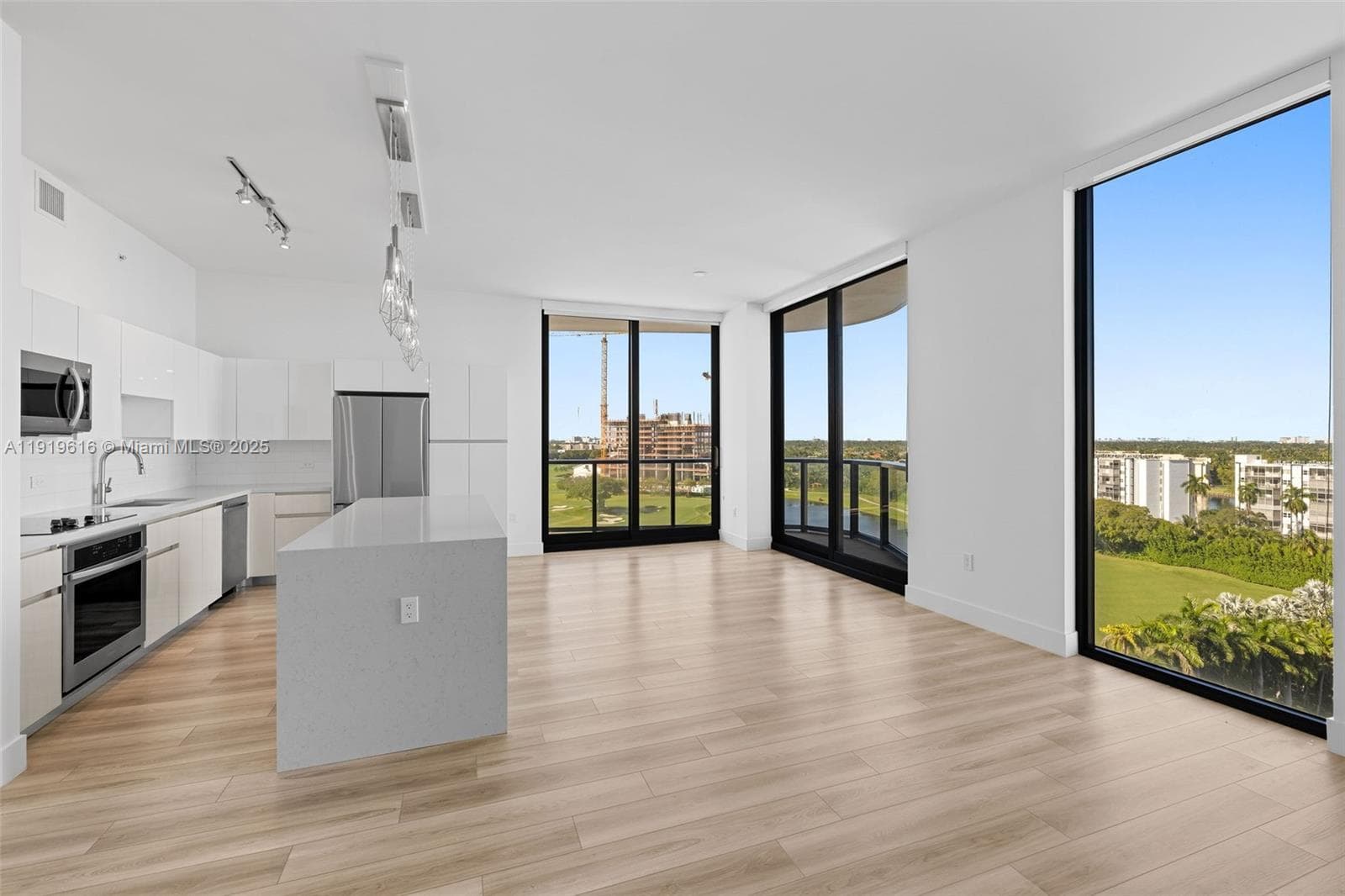 Mondrian Residences · #901 in Hallandale Beach - Photo 25