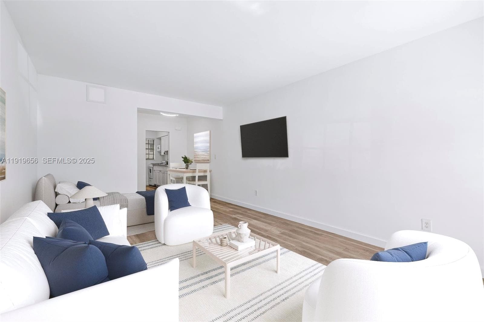 EIGHT PALMS CONDO · #106 in Miami Beach - Photo 3