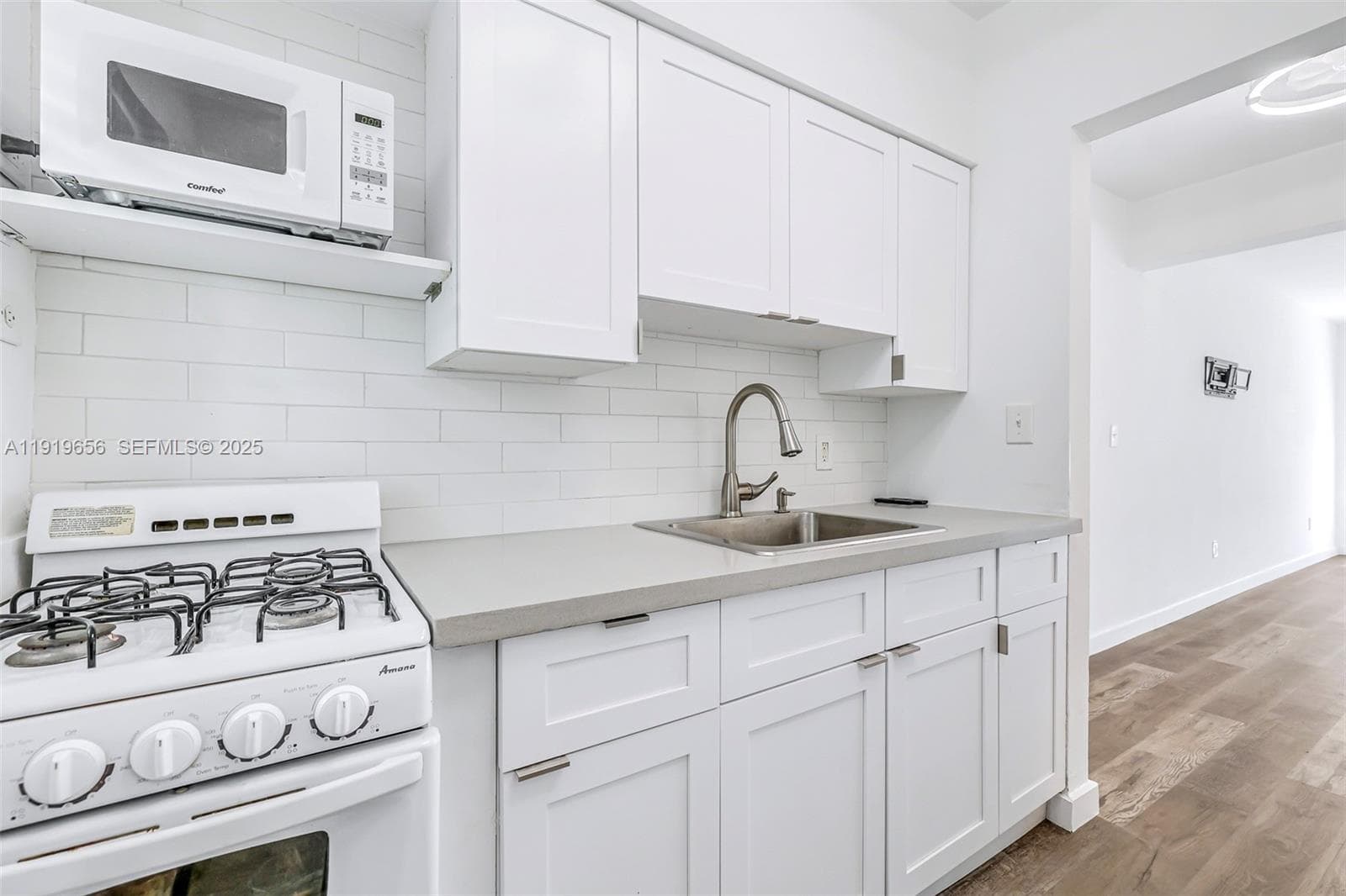 EIGHT PALMS CONDO · #106 in Miami Beach - Photo 11