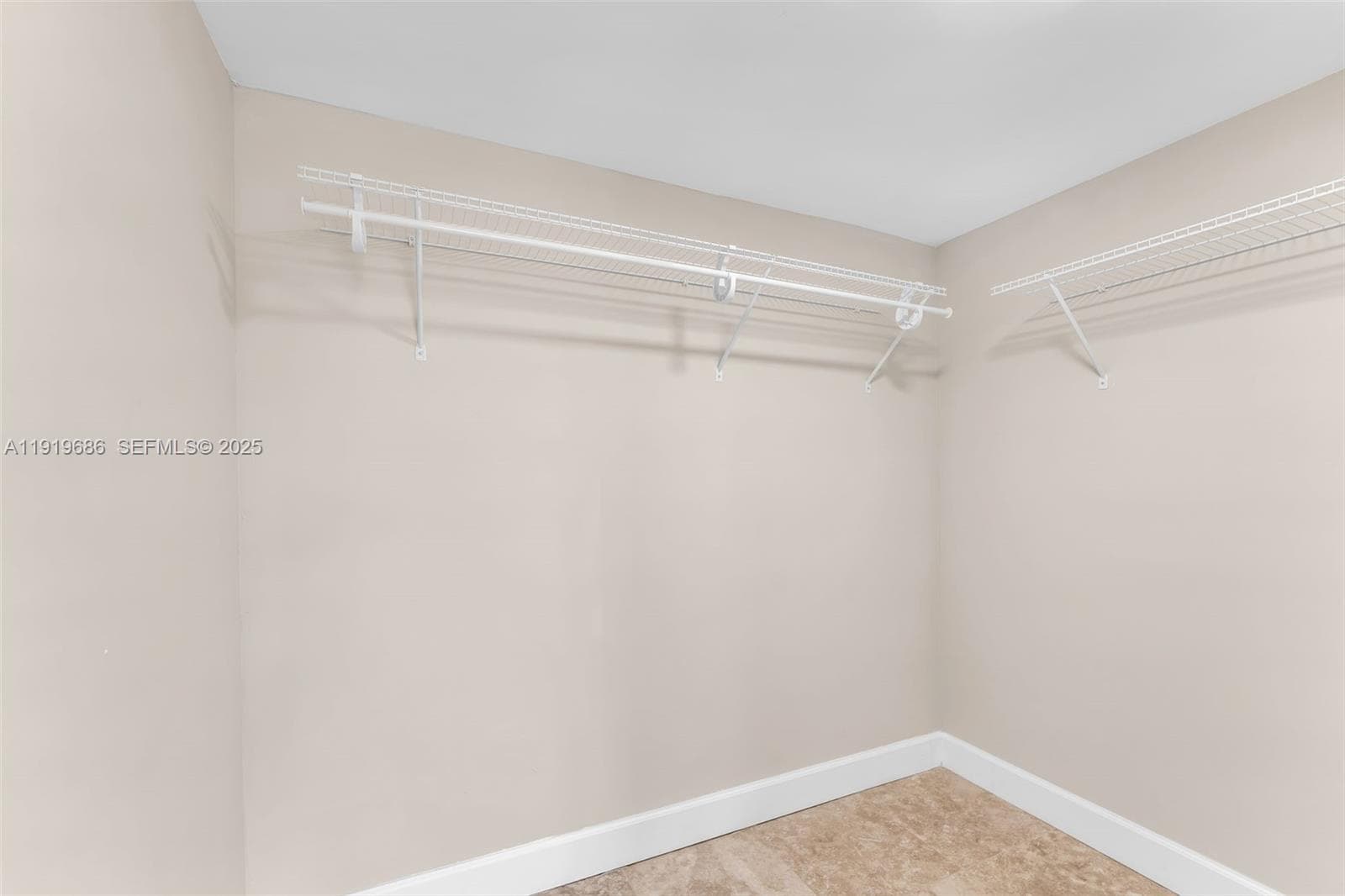 VENETIAN ISLE CONDO · #208 in Miami Beach - Photo 30