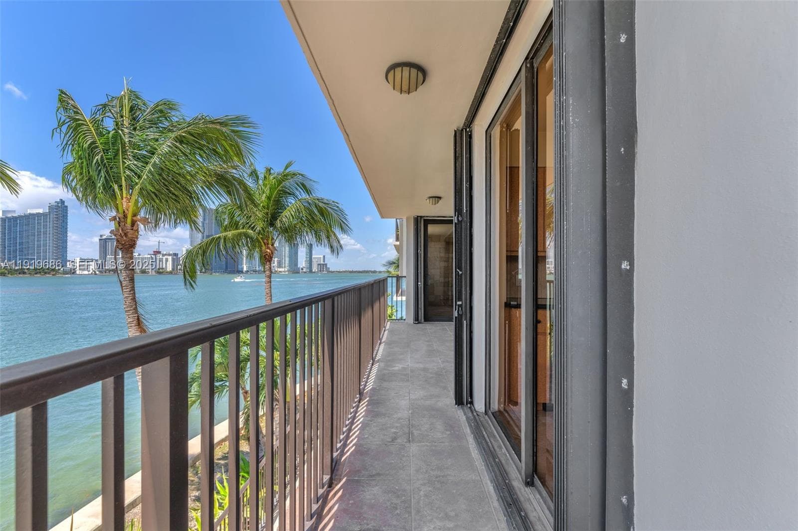 VENETIAN ISLE CONDO · #208 in Miami Beach - Photo 48