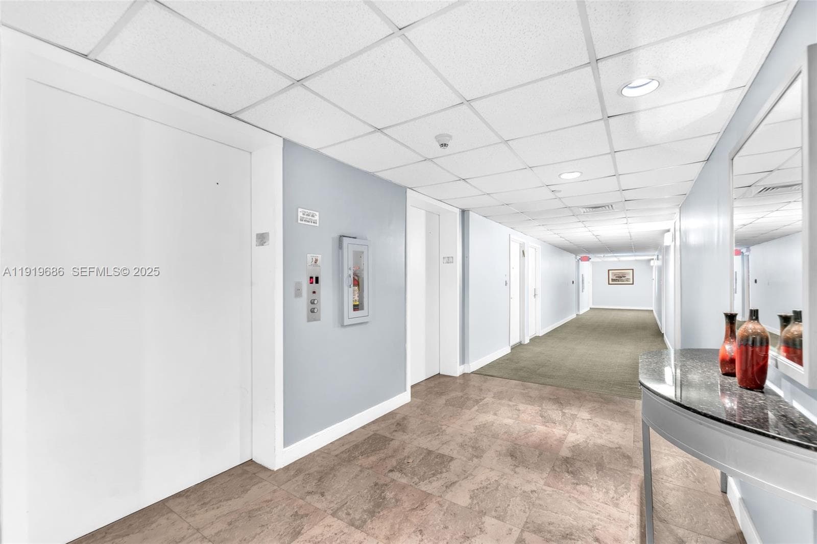 VENETIAN ISLE CONDO · #208 in Miami Beach - Photo 4