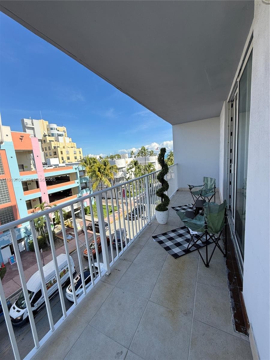 ISLANDER CONDO APTS · #505 in Miami Beach - Photo 27