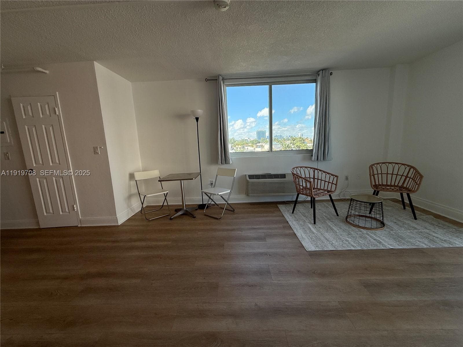 ISLANDER CONDO APTS · #505 in Miami Beach - Photo 7