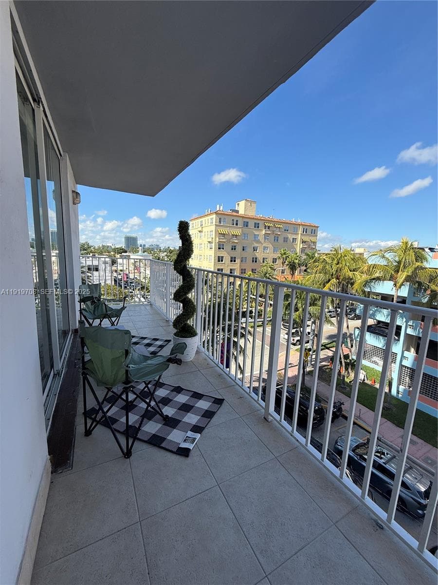 ISLANDER CONDO APTS · #505 in Miami Beach - Photo 28