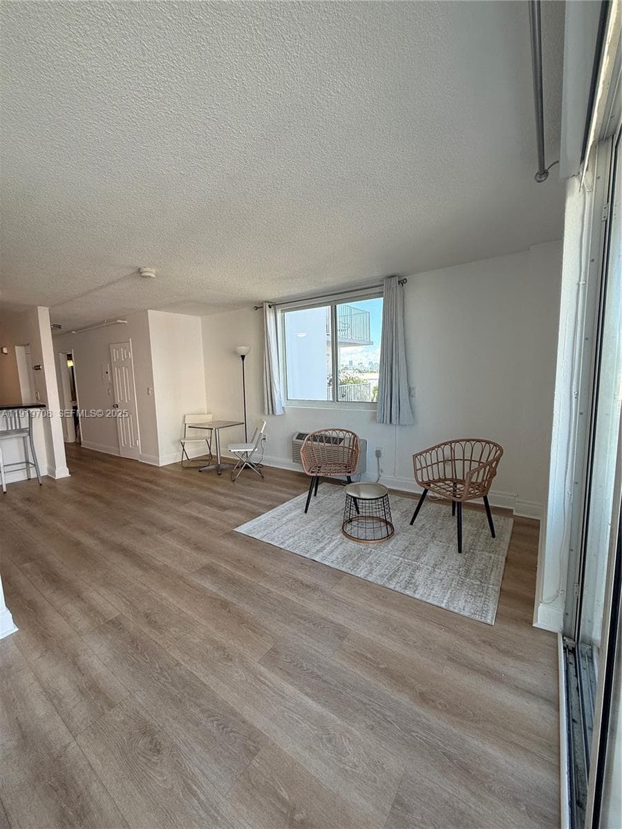 ISLANDER CONDO APTS · #505 in Miami Beach - Photo 5