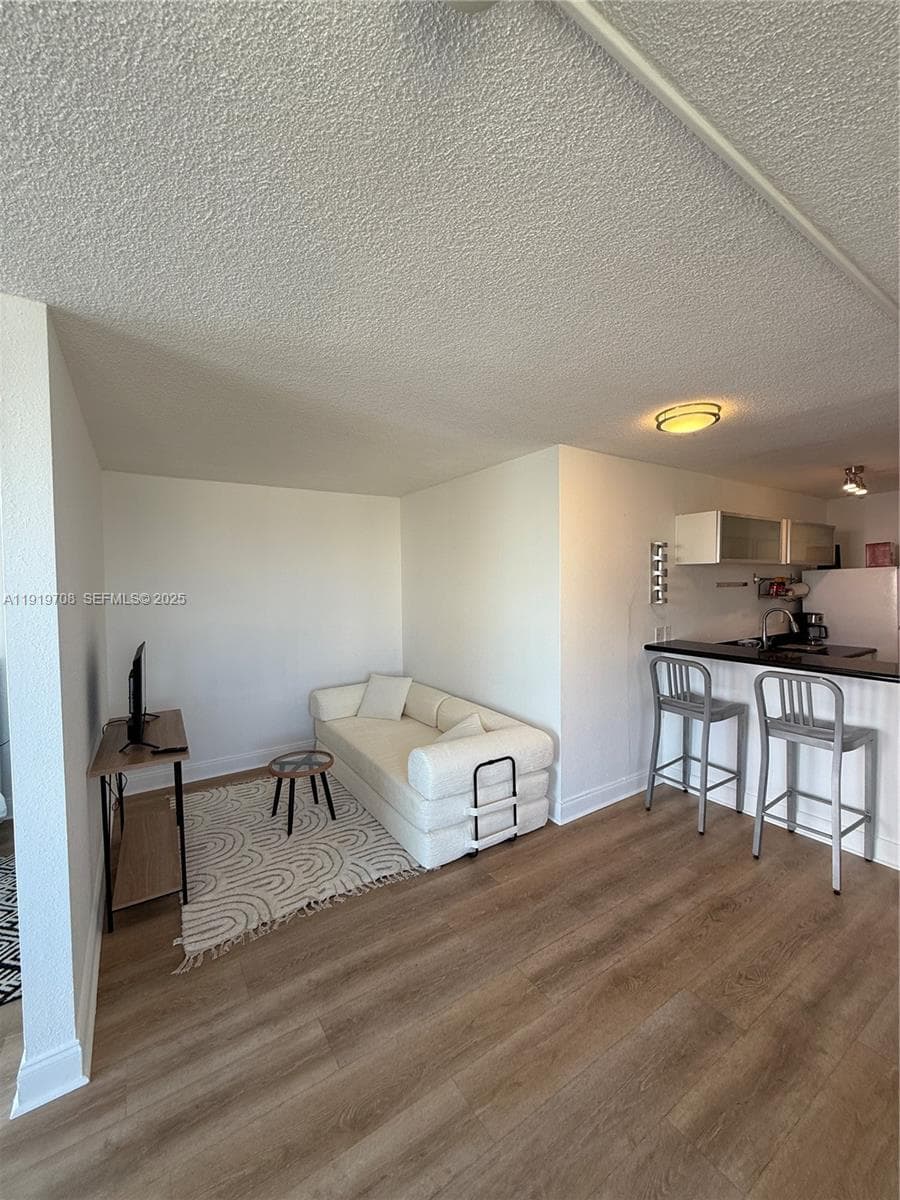 ISLANDER CONDO APTS · #505 in Miami Beach - Photo 14