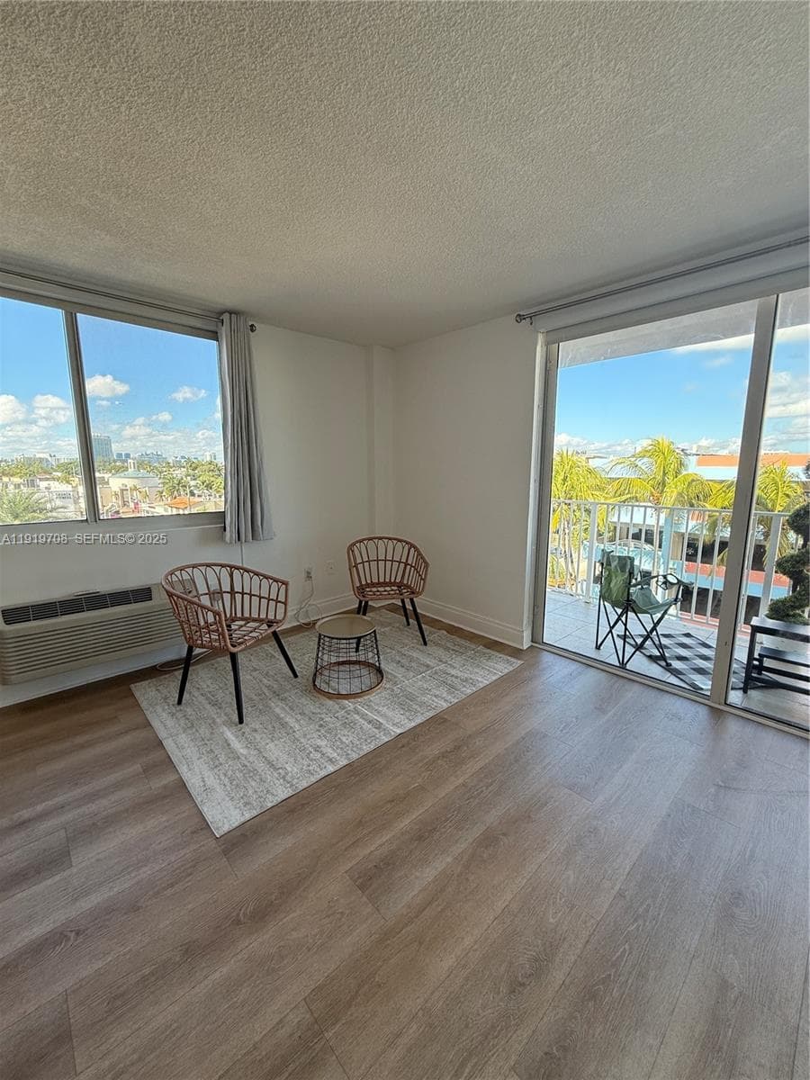 ISLANDER CONDO APTS · #505 in Miami Beach - Photo 8