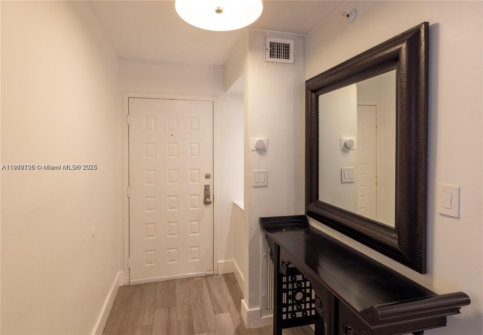 LE TRIANON CONDO · #7D in Miami Beach - Photo 4