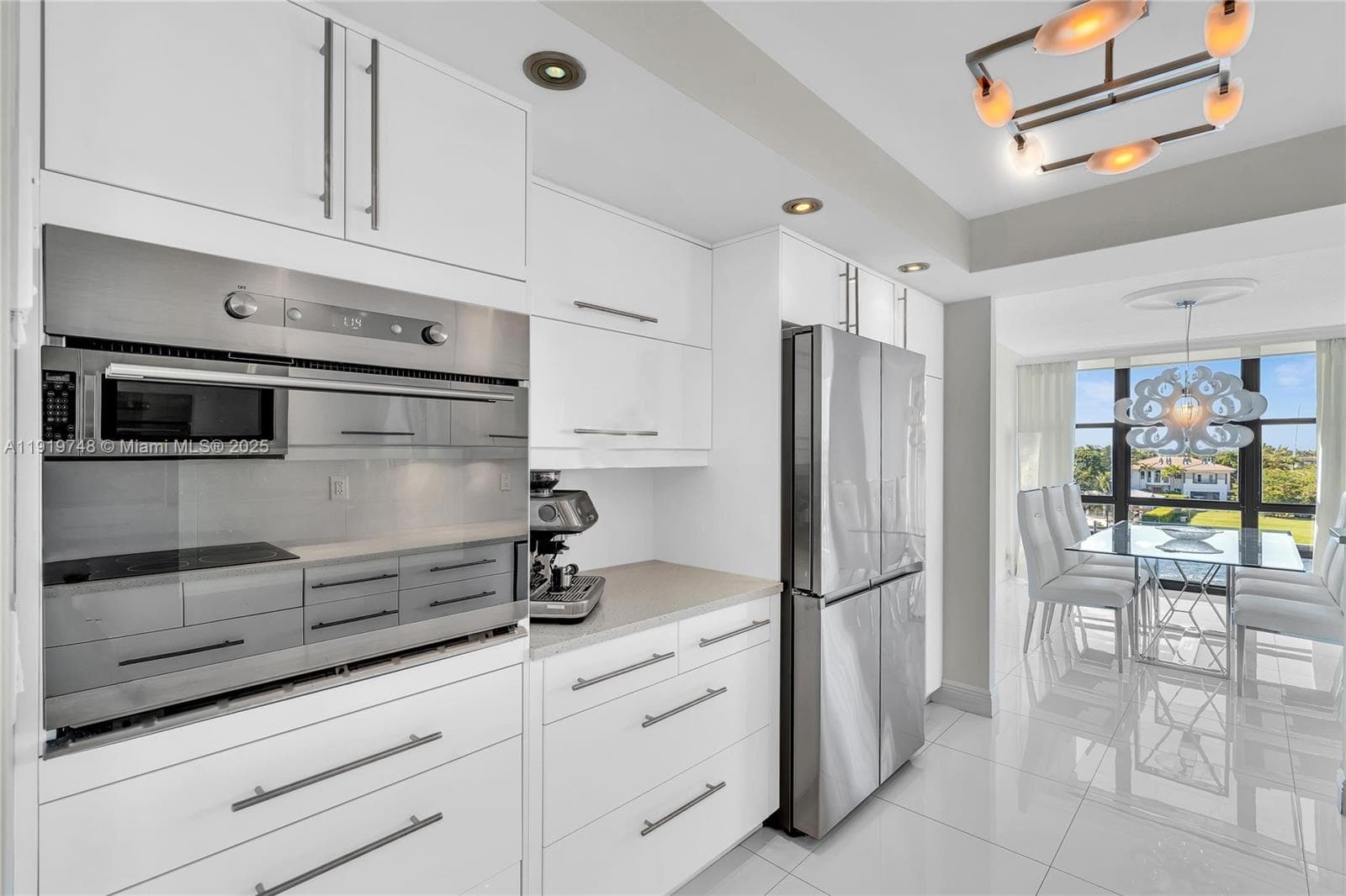 AVANT GARDE CONDO · #409 in Hallandale Beach - Photo 13