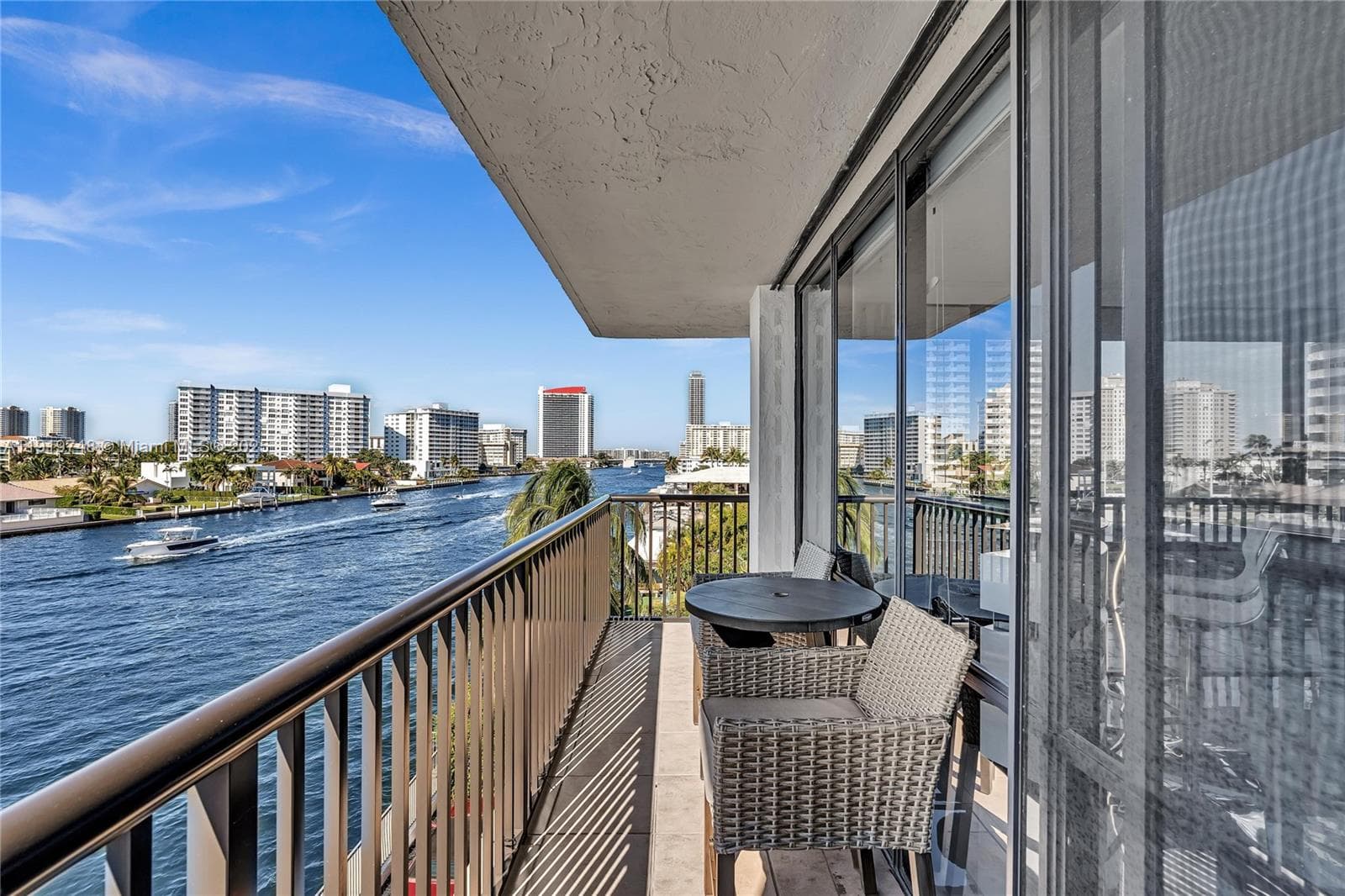 AVANT GARDE CONDO · #409 in Hallandale Beach - Photo 22