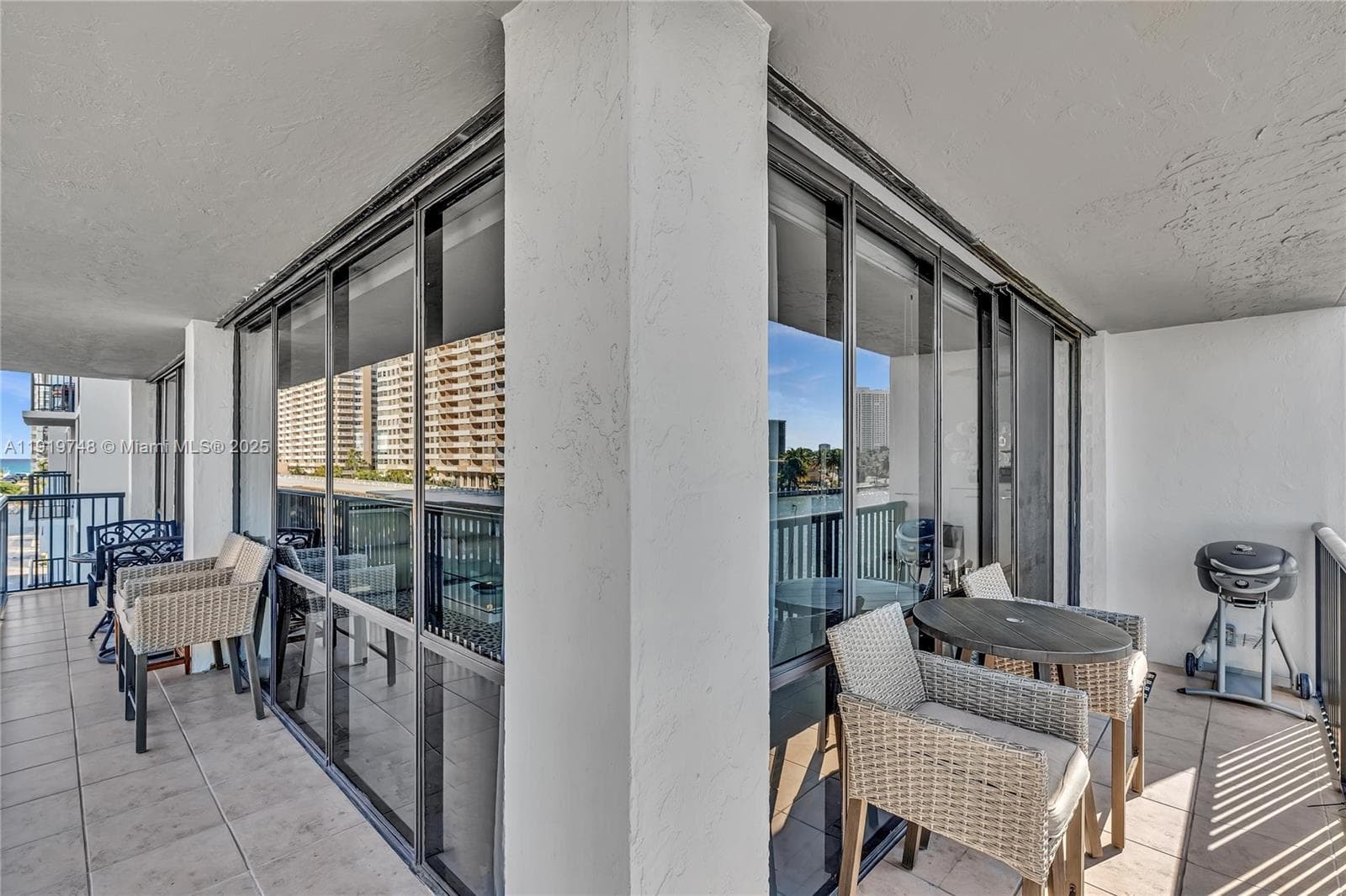 AVANT GARDE CONDO · #409 in Hallandale Beach - Photo 38