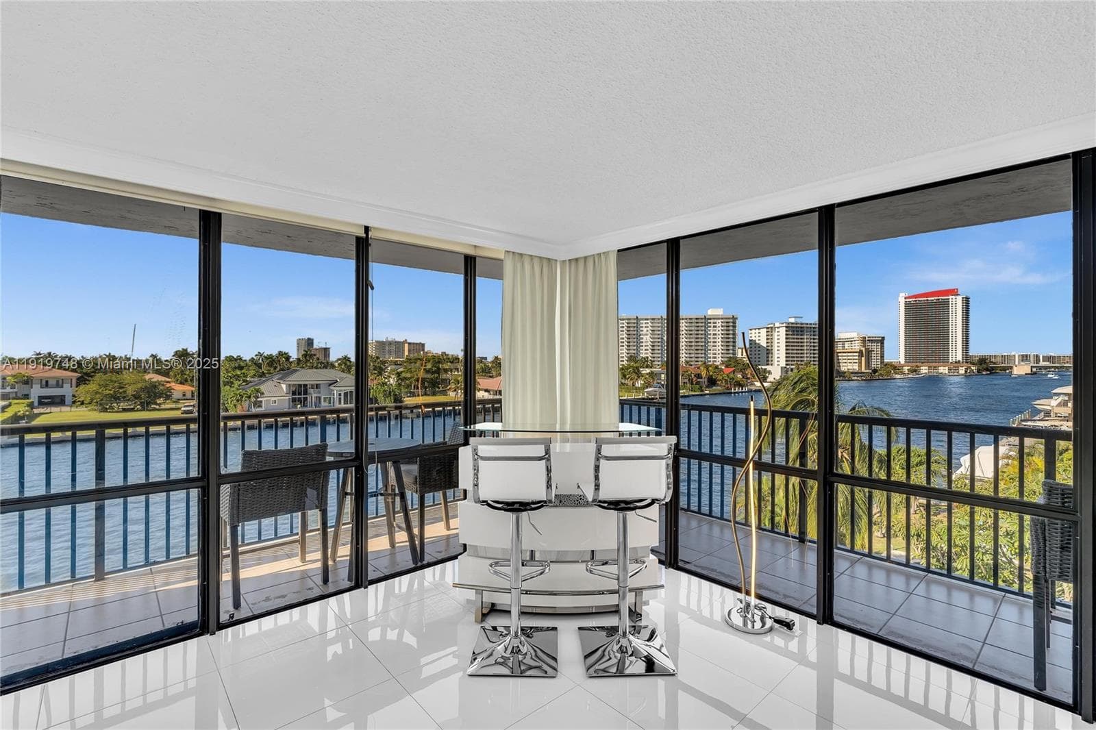 AVANT GARDE CONDO · #409 in Hallandale Beach - Photo 8