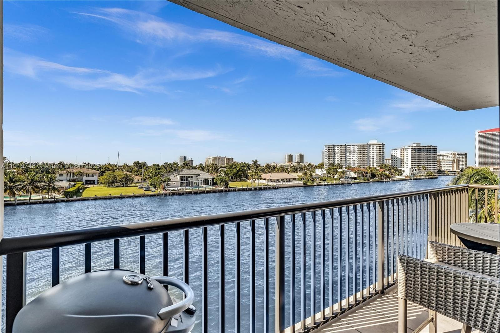 AVANT GARDE CONDO · #409 in Hallandale Beach - Photo 21