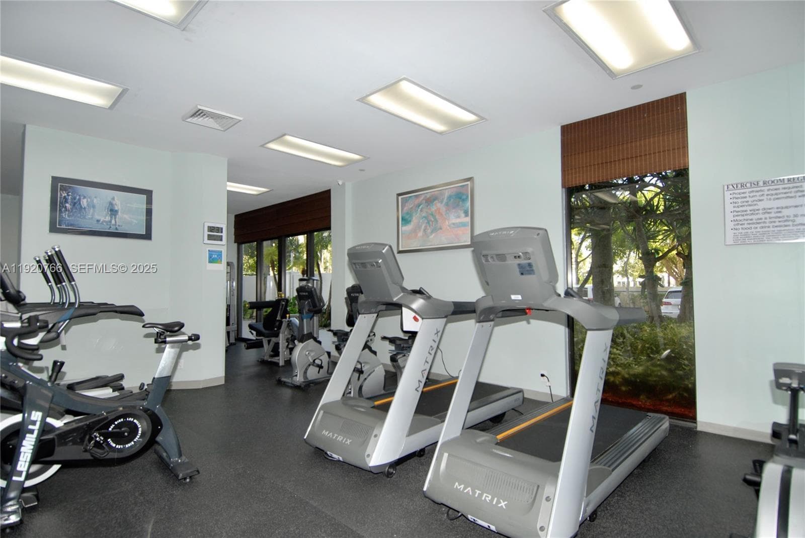 HARBOR TWS AT THE WATERWA · #1204 in Aventura - Photo 5
