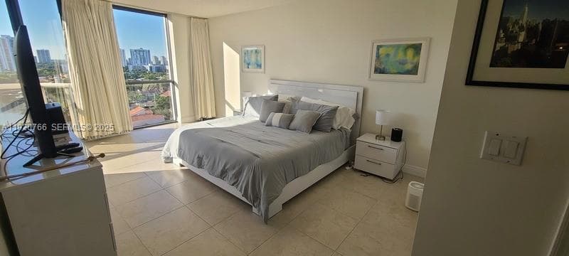 HARBOR TWS AT THE WATERWA · #1204 in Aventura - Photo 24