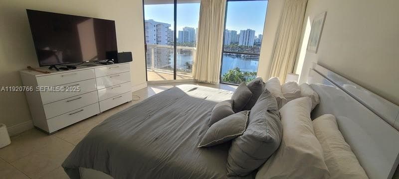 HARBOR TWS AT THE WATERWA · #1204 in Aventura - Photo 25