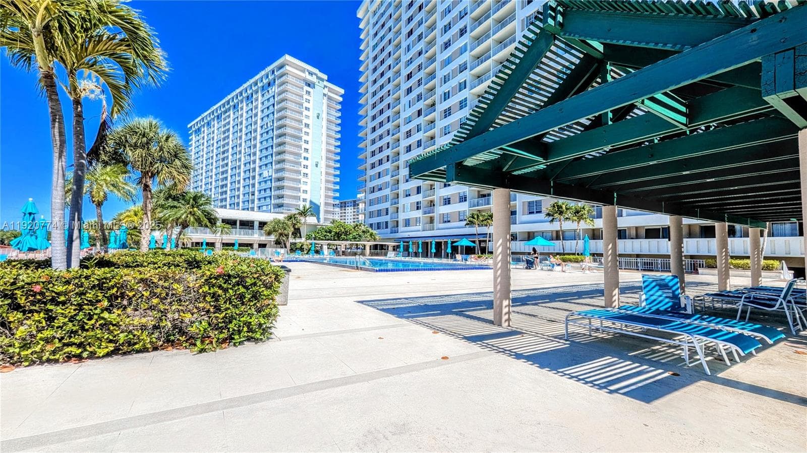 Arlen House 300 · #206 in Sunny Isles Beach - Photo 23