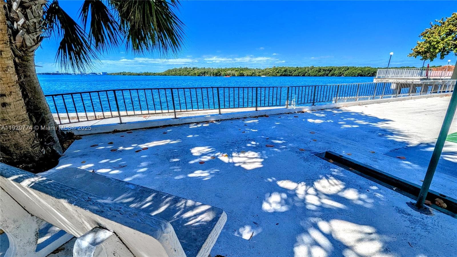 Arlen House 300 · #206 in Sunny Isles Beach - Photo 24