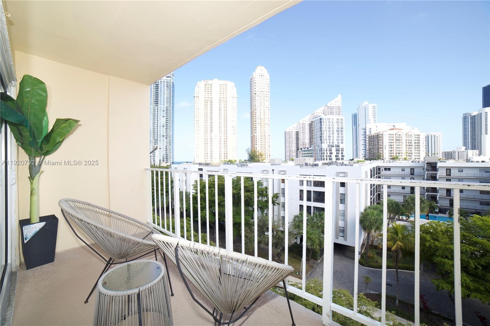 MARBELLA TOWER CONDO · #n/a in Sunny Isles Beach - Photo 1