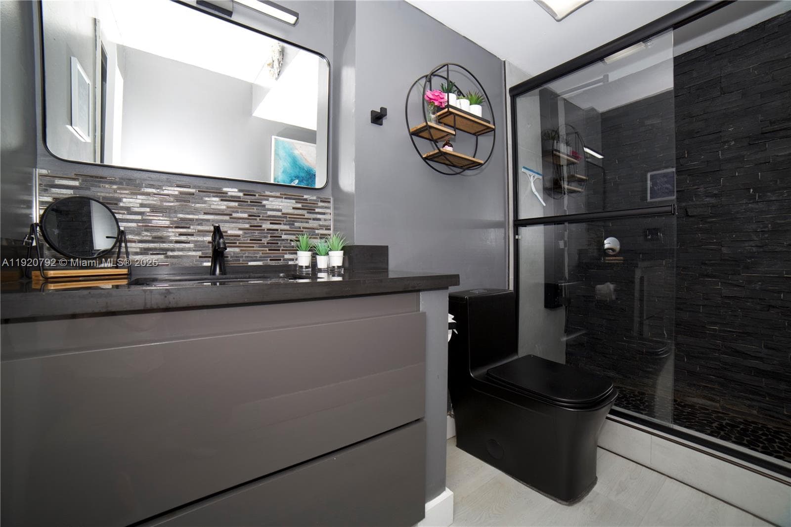 MARBELLA TOWER CONDO · #n/a in Sunny Isles Beach - Photo 10