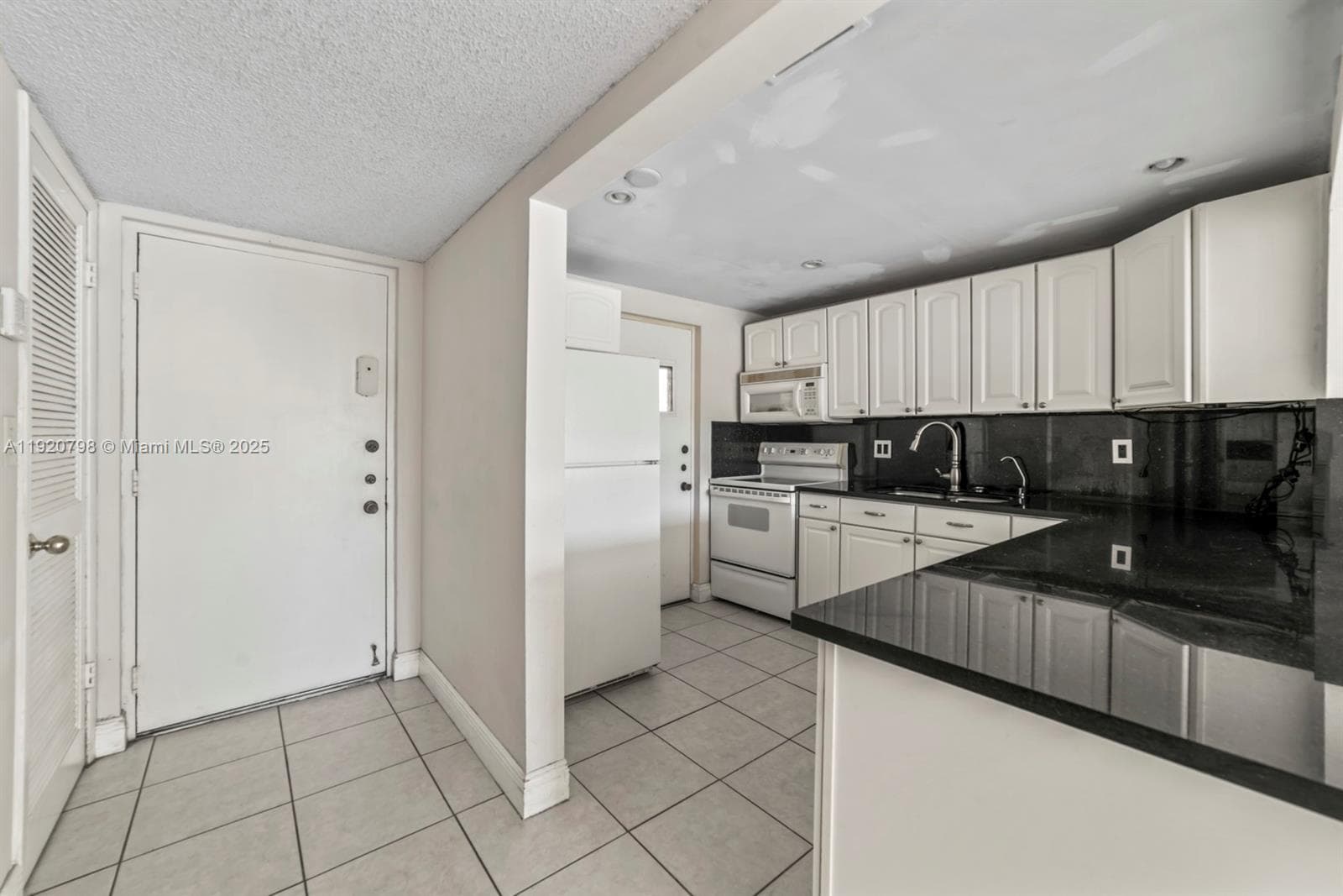 CYPRESS BEND I-A CONDO · #217A in Pompano Beach - Photo 2