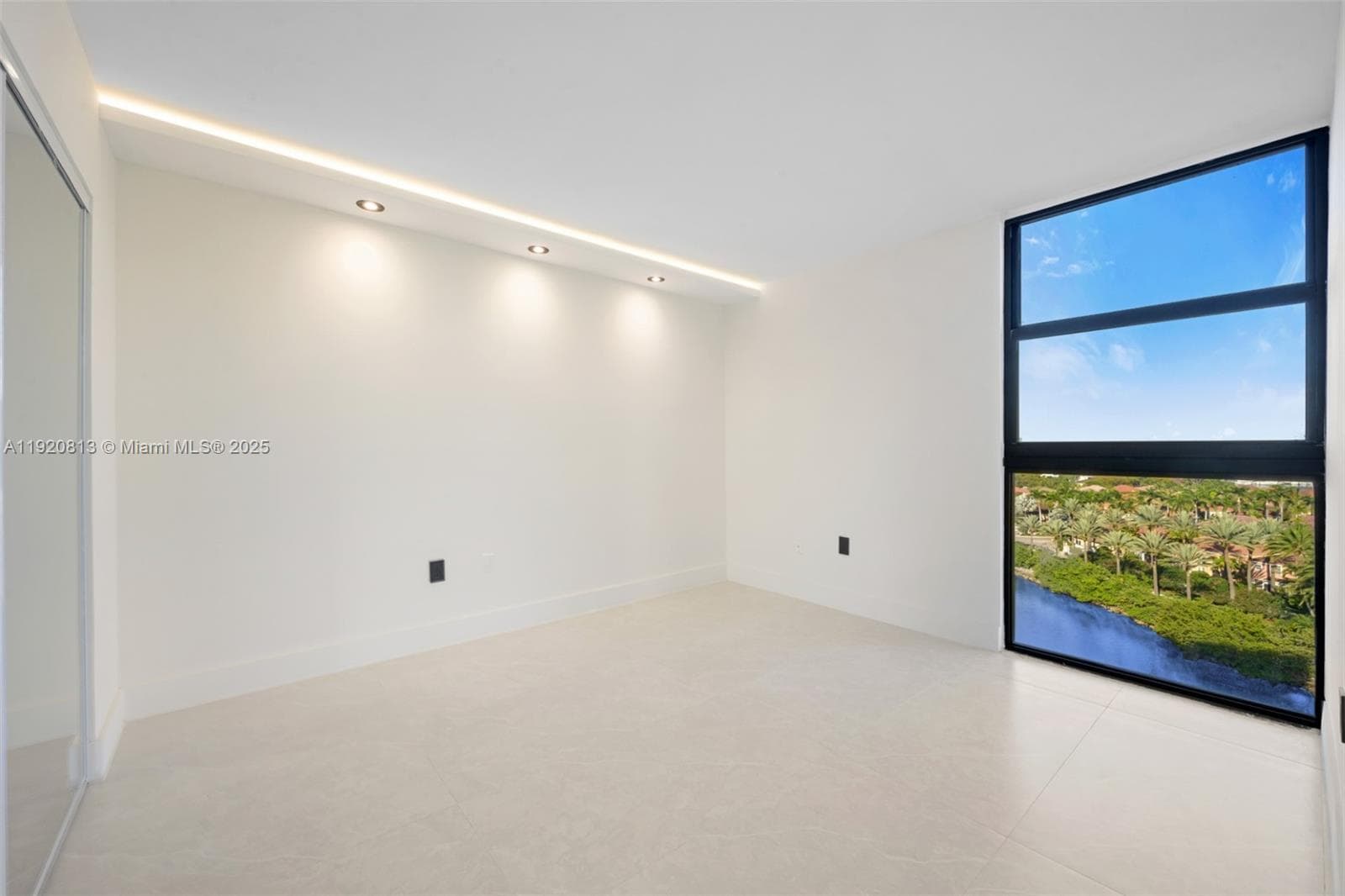 WATERVIEW · #1133 in Aventura - Photo 11