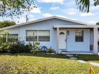 1041 NW 24th Ter photo 2