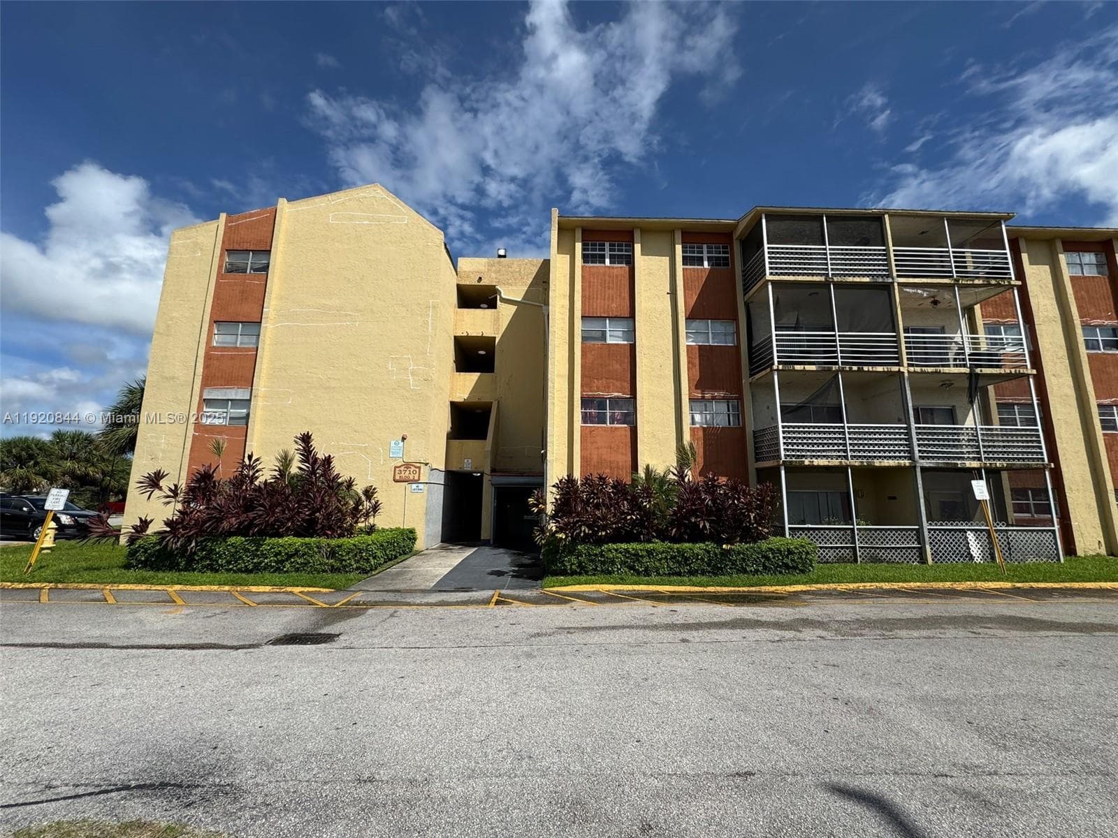 SUNSET HILLS I CONDOMINIU · #111 in Lauderdale Lakes - Photo 17