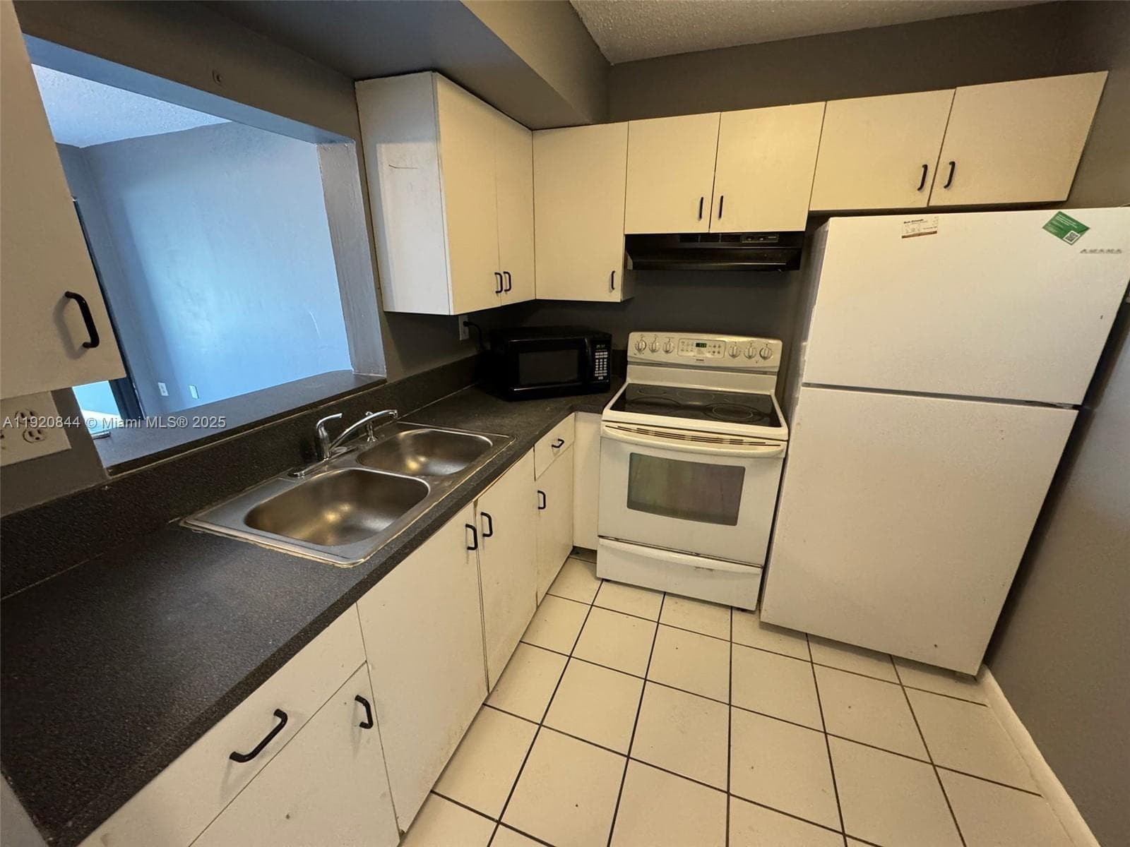 SUNSET HILLS I CONDOMINIU · #111 in Lauderdale Lakes - Photo 9