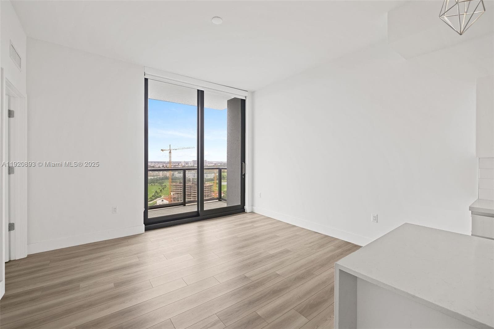 Mondrian Residences · #2605 in Hallandale Beach - Photo 7