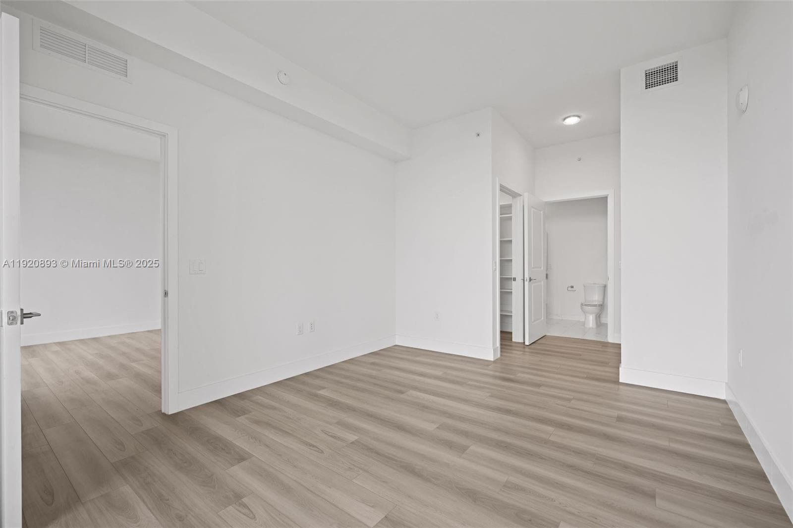 Mondrian Residences · #2605 in Hallandale Beach - Photo 21