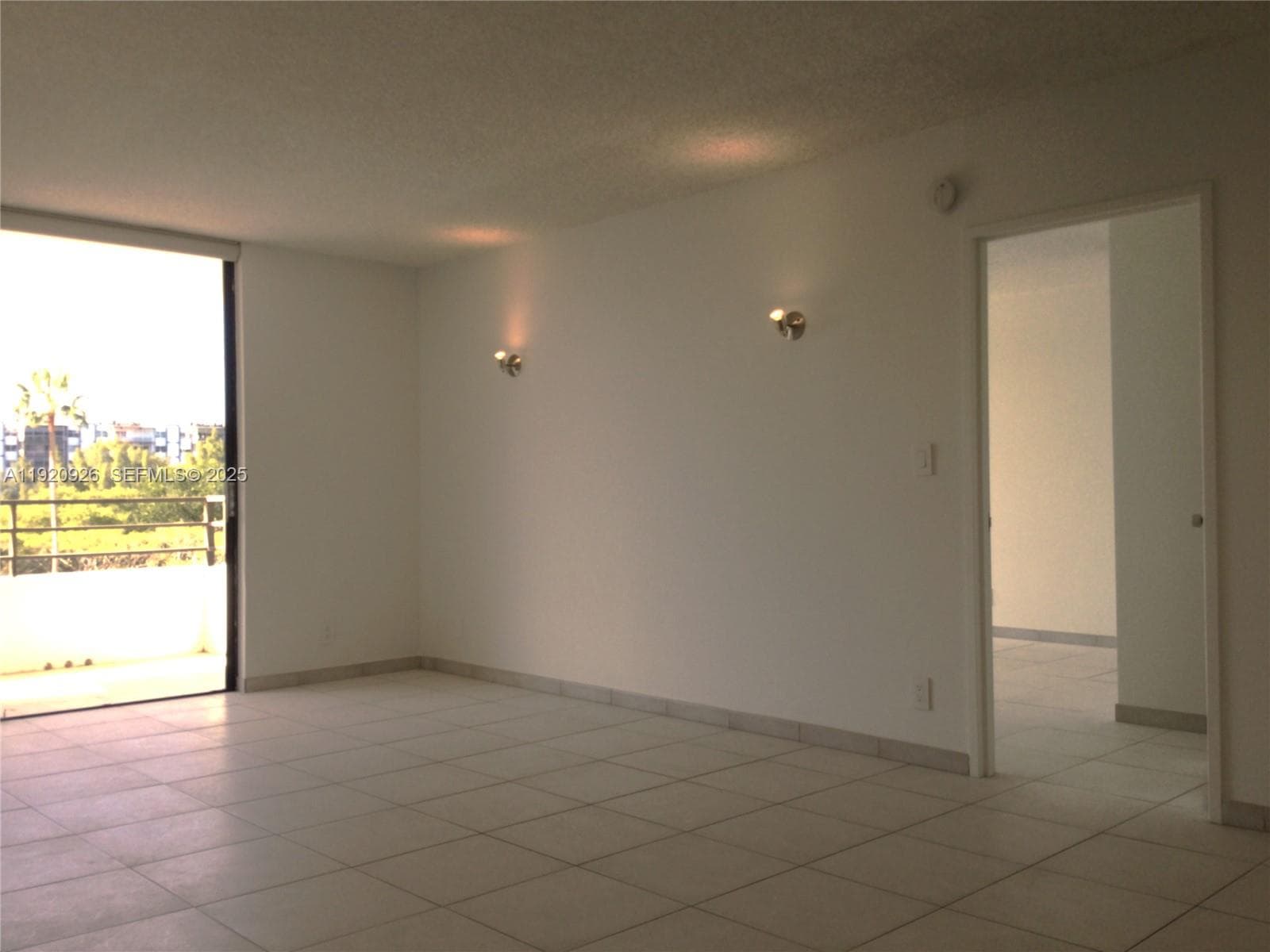 OLYMPUS CONDO · #M16 in Hallandale Beach - Photo 3