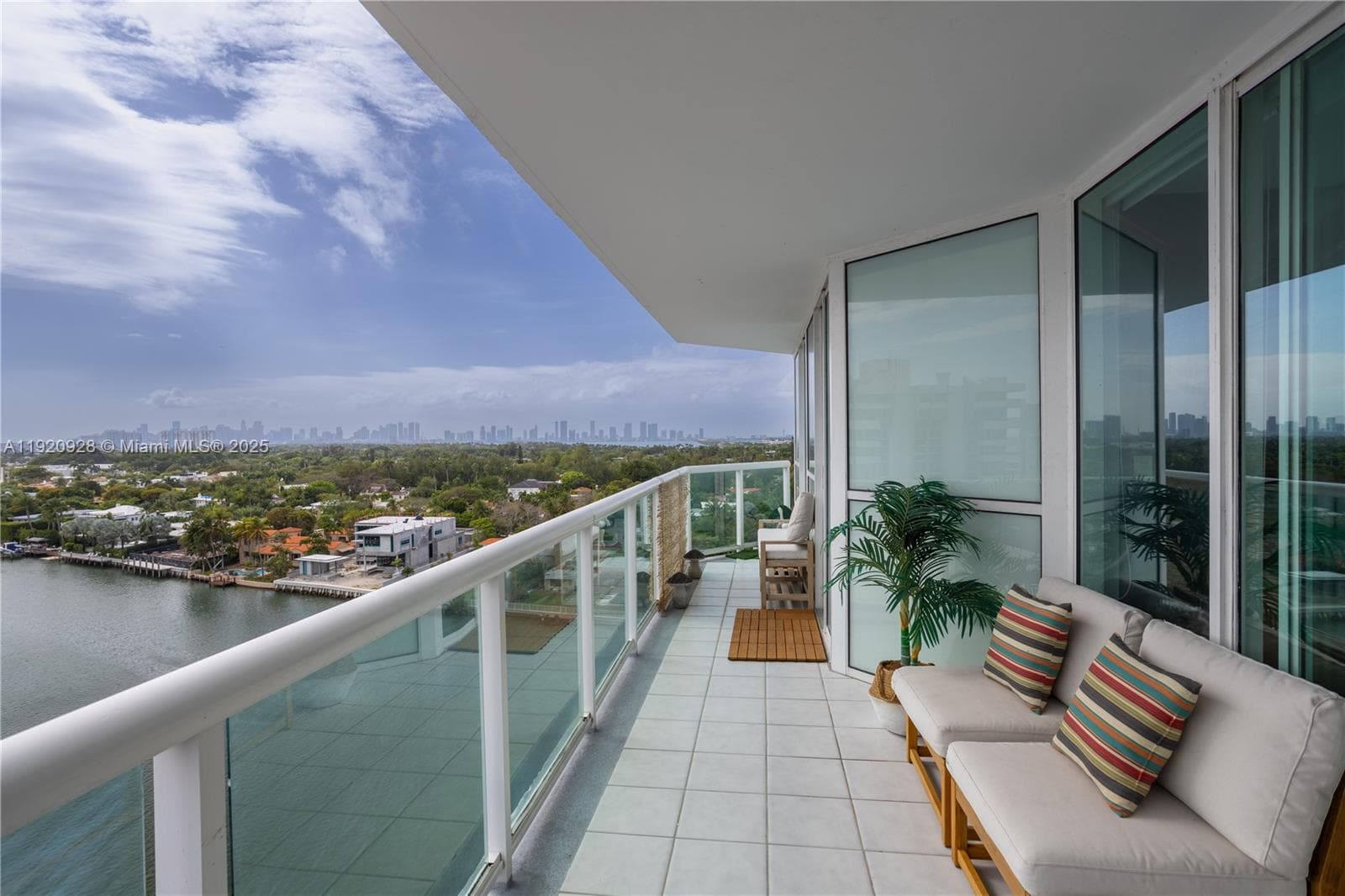 KING DAVID TOWERS CONDO · #1204 in Miami Beach - Photo 17