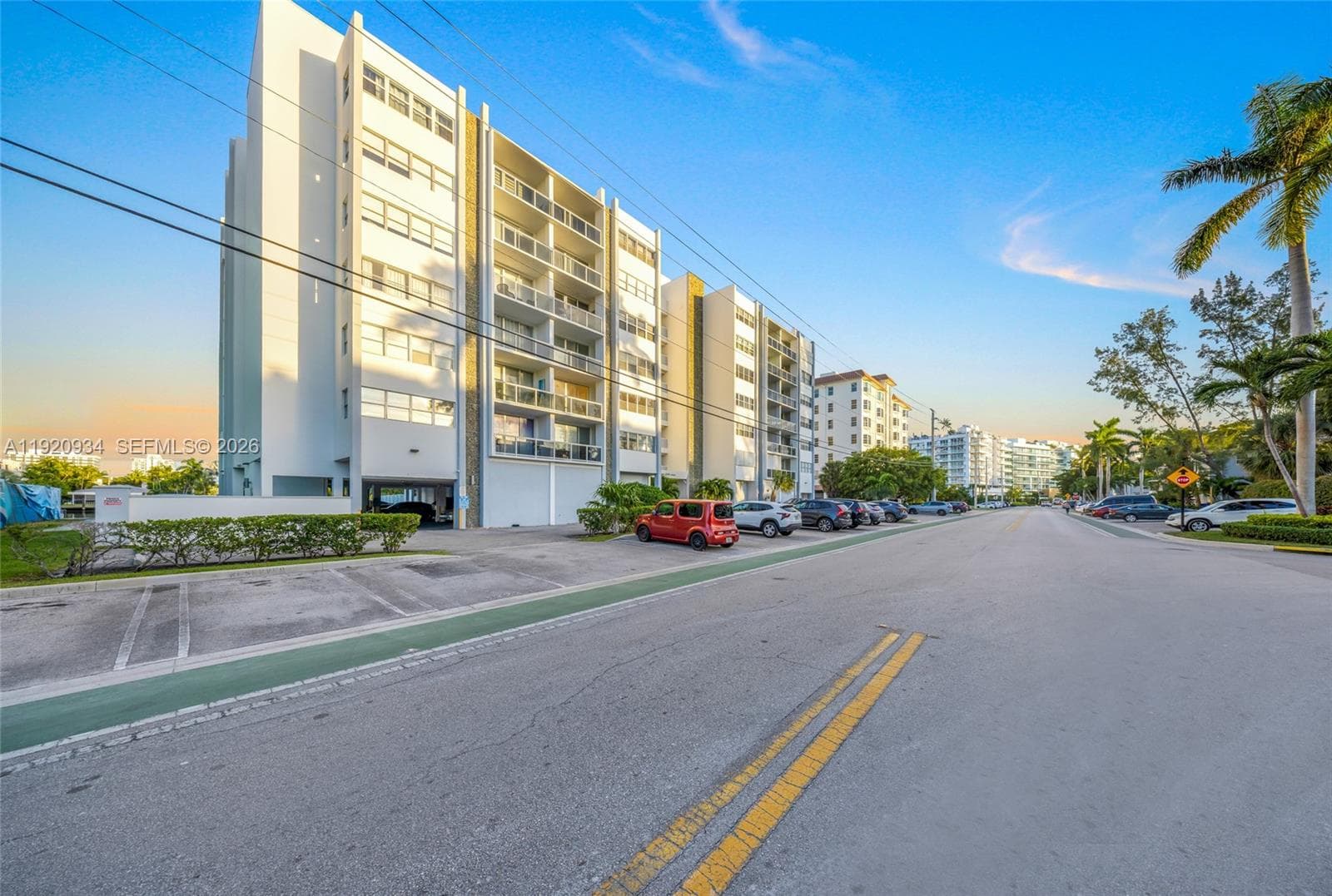LONDON TOWERS CONDO · #504N in Bay Harbor Islands - Photo 32