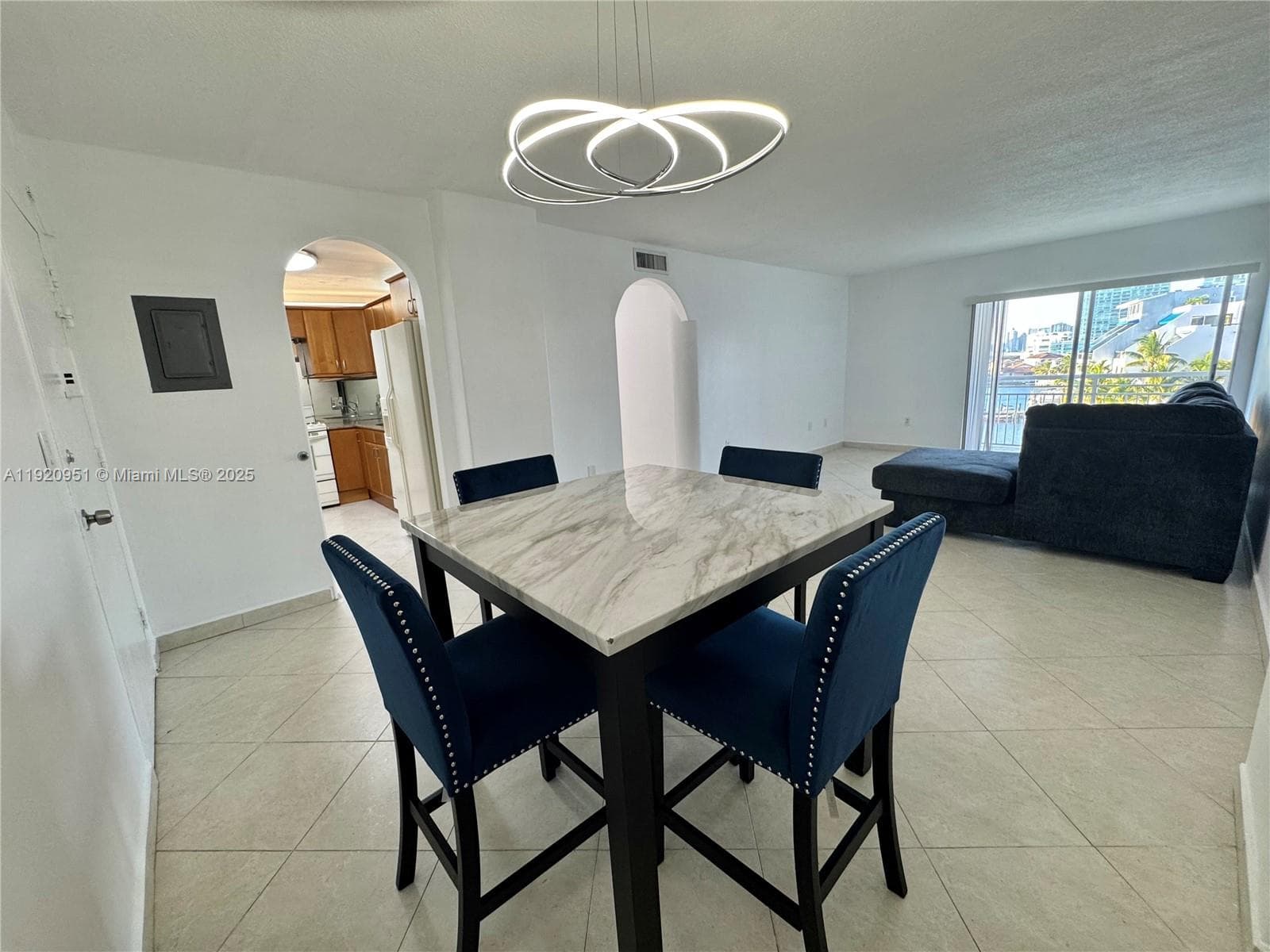 COASTAL TOWERS CONDO · #411 in Sunny Isles Beach - Photo 4