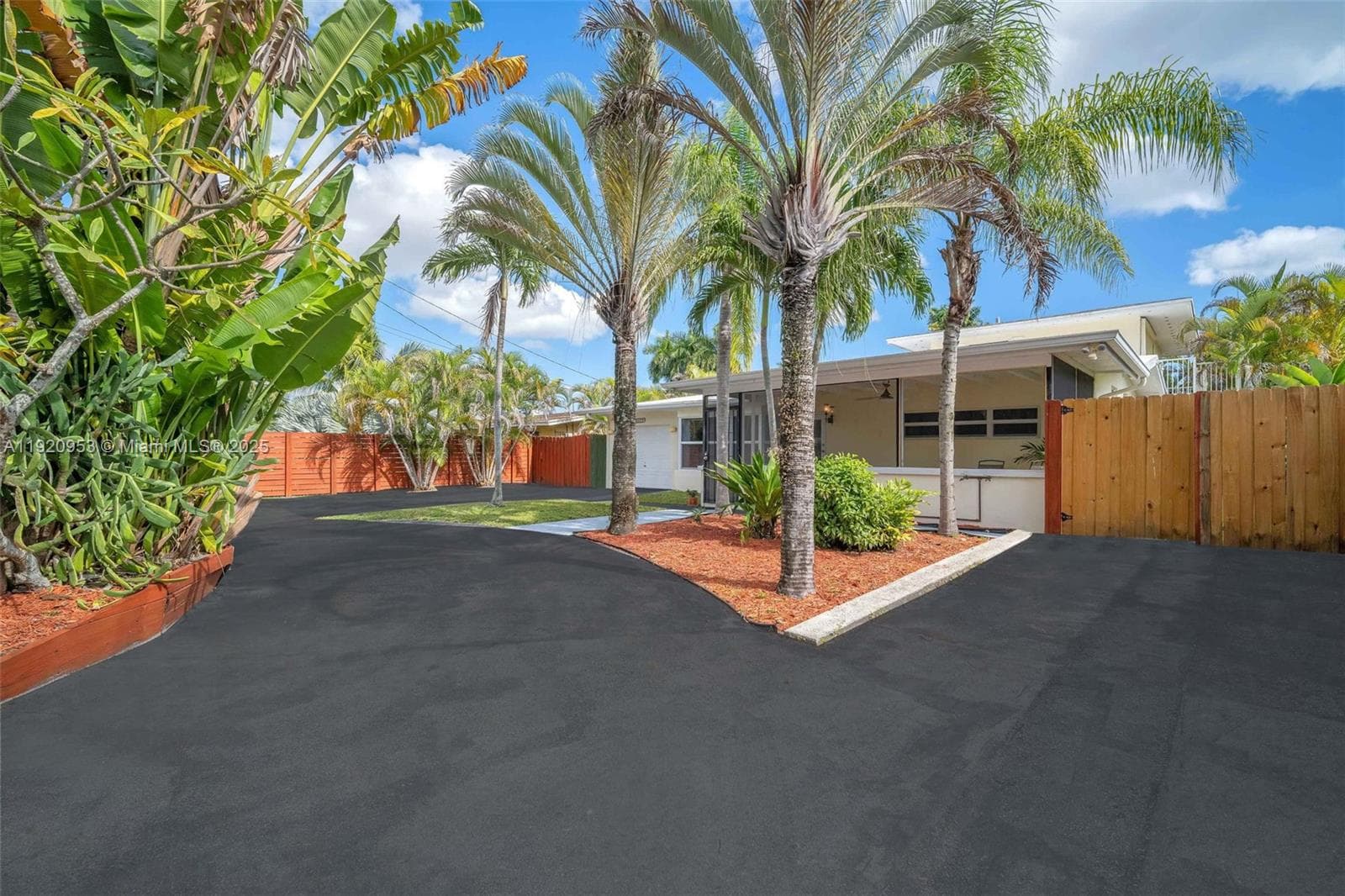 2478 Cat Cay Ln photo 2
