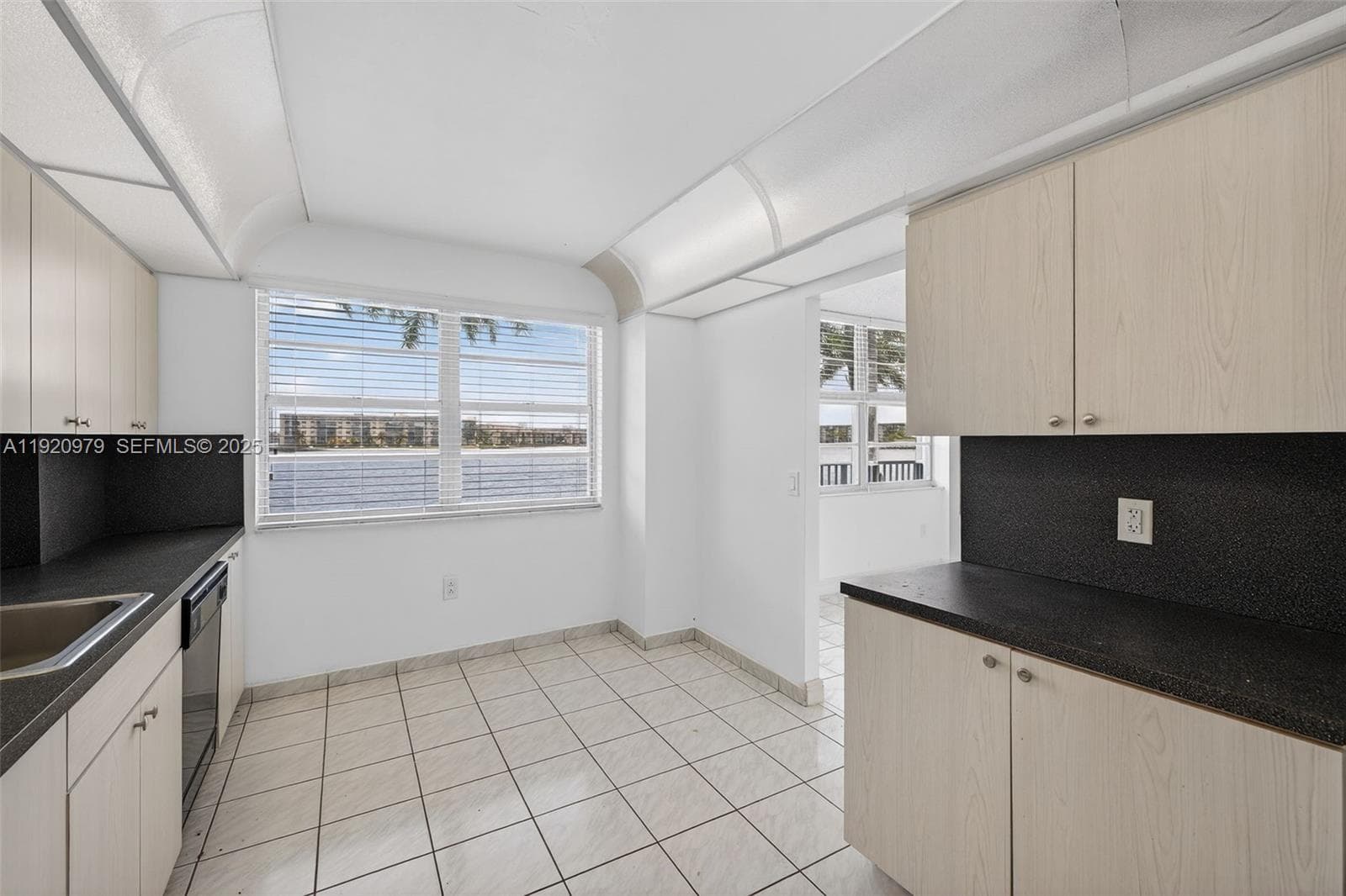 ADMIRALS PORT · #216E in Aventura - Photo 13