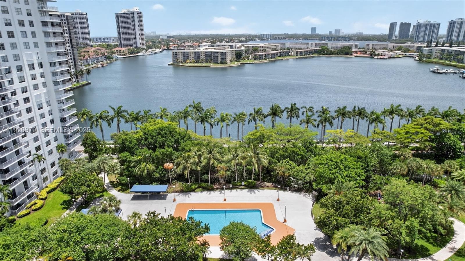 ADMIRALS PORT · #216E in Aventura - Photo 31