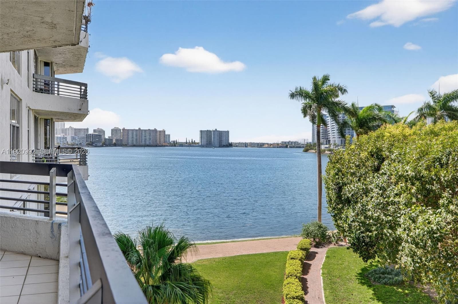 Mystic Pointe Tower 200 · #402 in Aventura - Photo 27