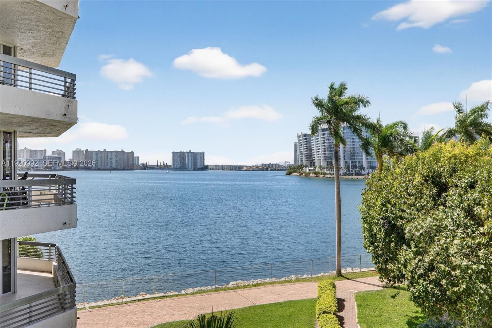 Mystic Pointe Tower 200 · #402 in Aventura - Photo 2