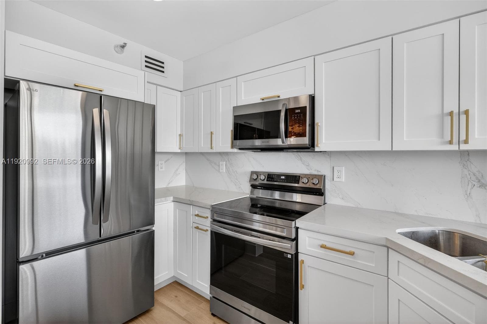 Mystic Pointe Tower 200 · #402 in Aventura - Photo 26