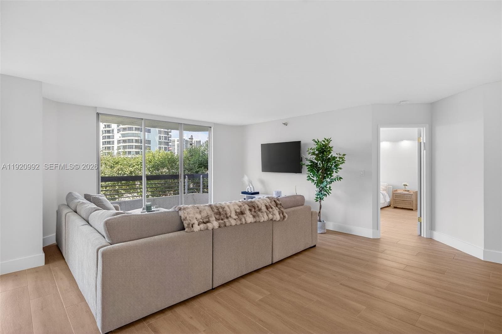 Mystic Pointe Tower 200 · #402 in Aventura - Photo 14