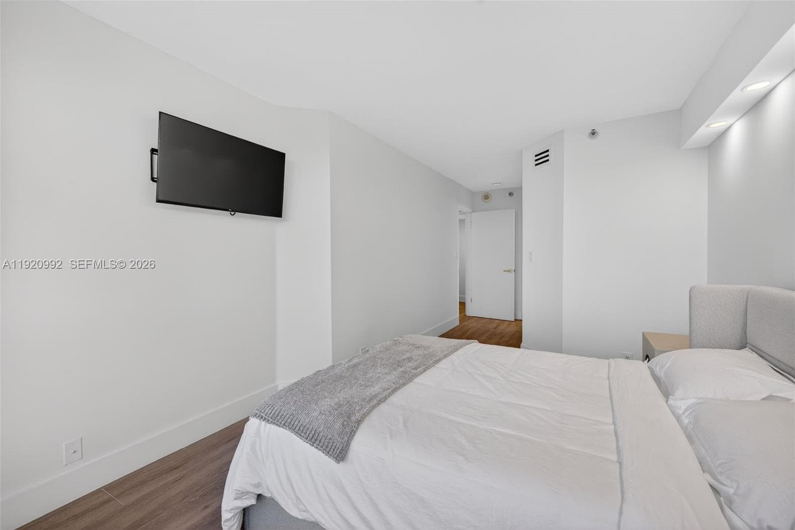 Mystic Pointe Tower 200 · #402 in Aventura - Photo 51